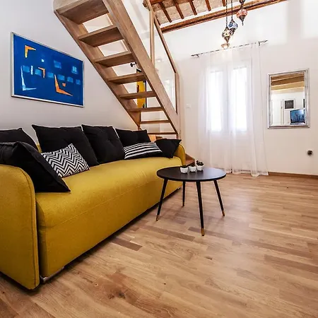 Carera Deluxe Lägenhet